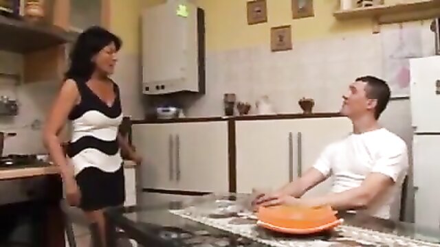 italian milf marina orsini gets her young cock offer accepted : yblanda