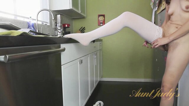 Sable Renae - sable renaes hairy pussy gets stimulated in the kitchen