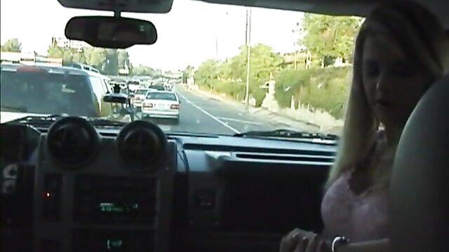 blowjobs and oral sex with a kinky blonde street walker : Kink